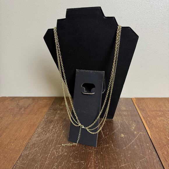 Boutique Silver Tone Pearlescent Medallion Tassel charm long necklace - Picture 2 of 5